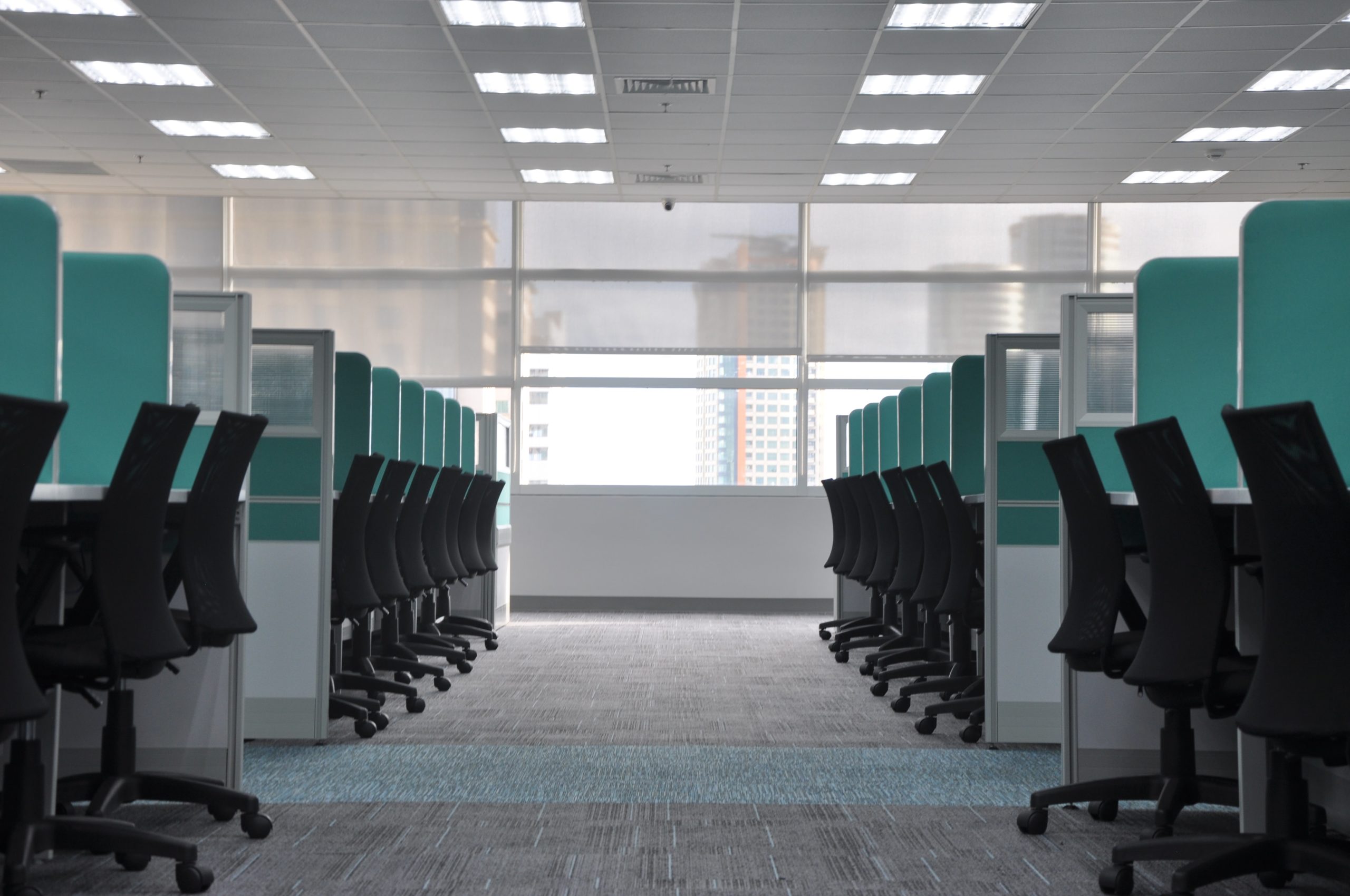 leeg kantoor werkplekken workplacemanagement leeg kantoor werkplekken workplacemanagement